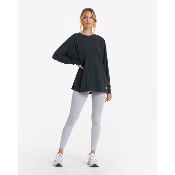 Vuori Long-Sleeve Feather Tee Washed Black Small NWT - Picture 2 of 8